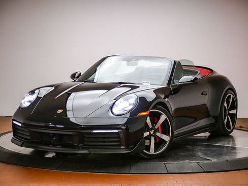 Certified 2022 Porsche 911 Carrera 4S AWD/4WD image 1