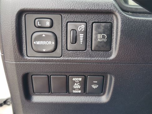 Used 2022 Toyota 4Runner TRD Off-Road AWD/4WD image 22
