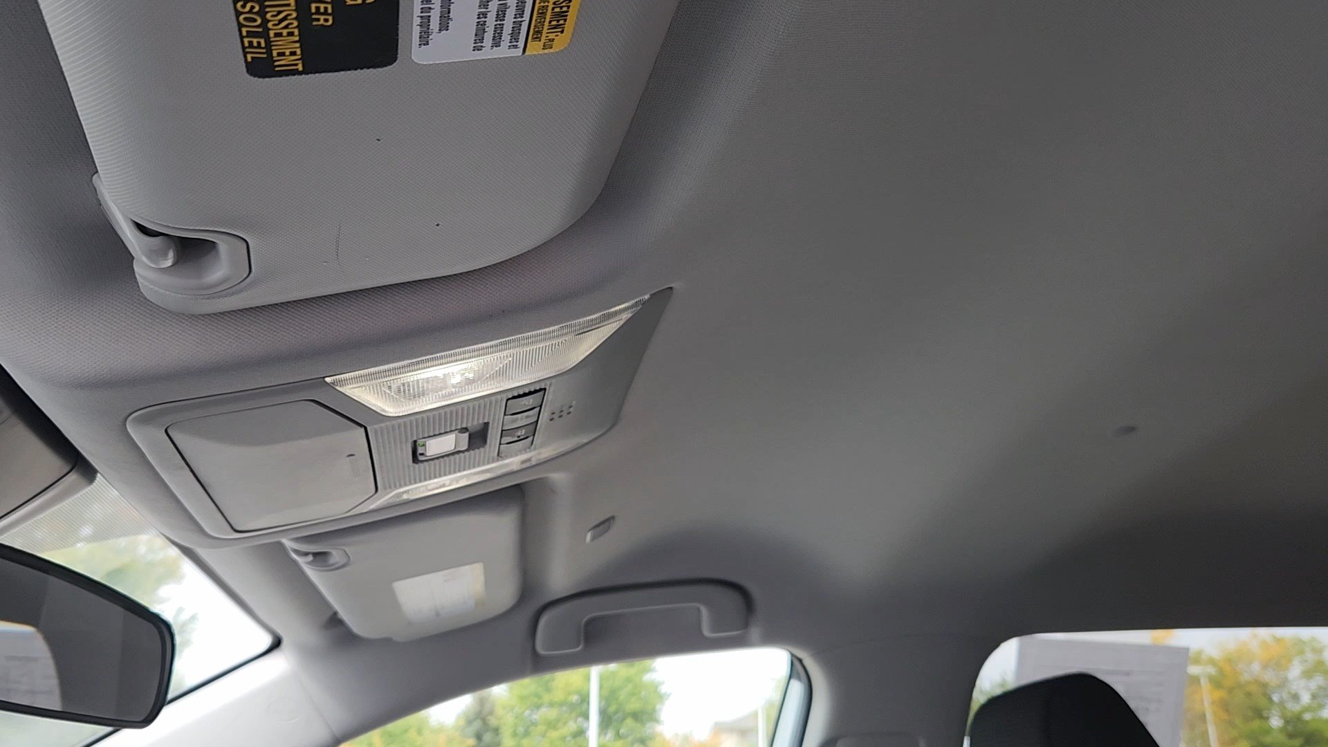 Used 2025 Toyota RAV4 LE AWD/4WD image 31