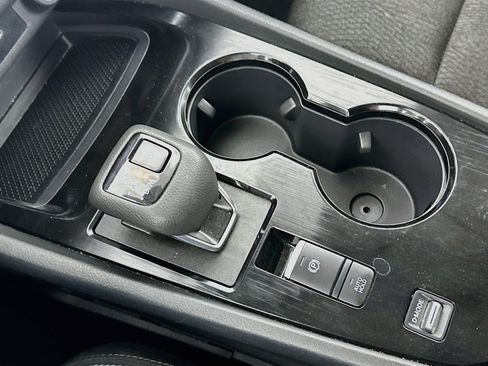 Used 2025 Nissan Rogue SV FWD image 24