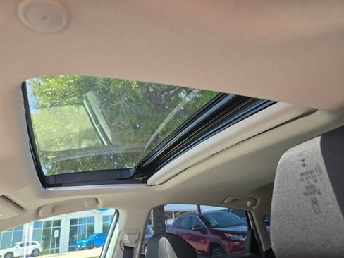Used 2024 Honda Accord EX image 17