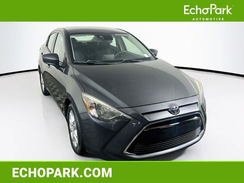 Used 2018 Toyota Yaris iA FWD image 1