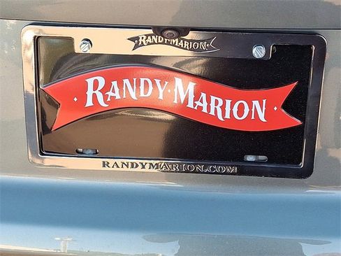 Used 2024 Chevrolet Suburban Z71 w/ Luxury Package image 24