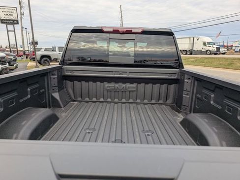 New 2026 GMC Sierra 3500 AT4 w/ AT4 Premium Plus Package AWD/4WD image 9