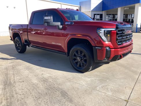 Used 2025 GMC Sierra 2500 AT4 w/ AT4 Premium Plus Package image 3