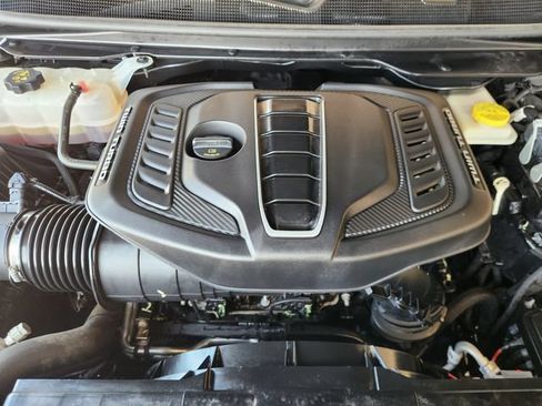 Used 2024 Jeep Grand Wagoneer L Series III AWD/4WD image 34
