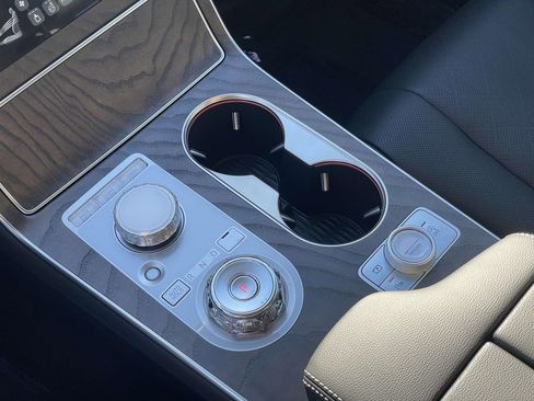 New 2026 Genesis GV80 2.5T Advanced image 18