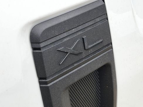 New 2026 Ford Maverick XL FWD image 11