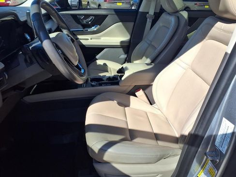 Certified 2021 Lincoln Corsair FWD w/ Premium Package image 24