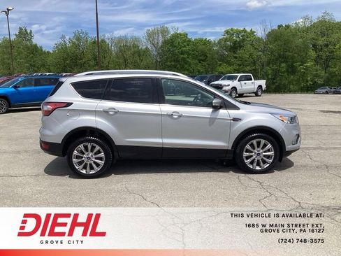 Used 2018 Ford Escape Titanium w/ Ford Safe & Smart Package AWD/4WD image 8