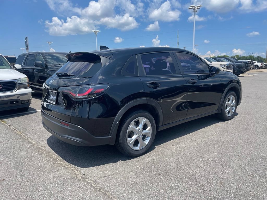 Used 2023 Honda HR-V LX image 7