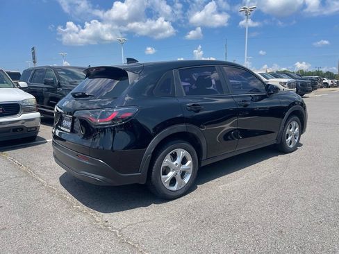 Used 2023 Honda HR-V LX image 7