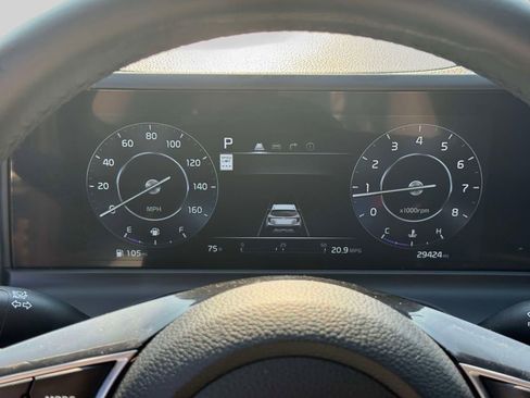 Used 2024 Kia Seltos SX w/ SX Sunroof Package AWD/4WD image 24