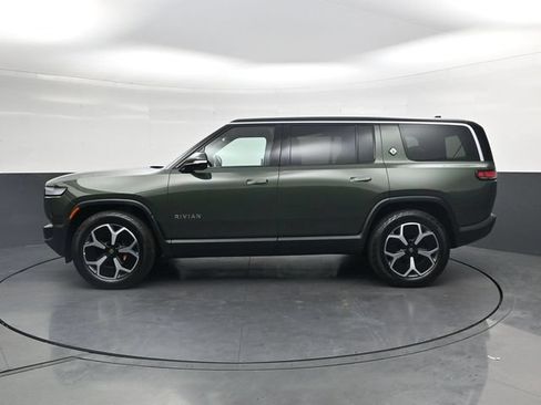 Used 2024 Rivian R1S Adventure AWD/4WD image 8