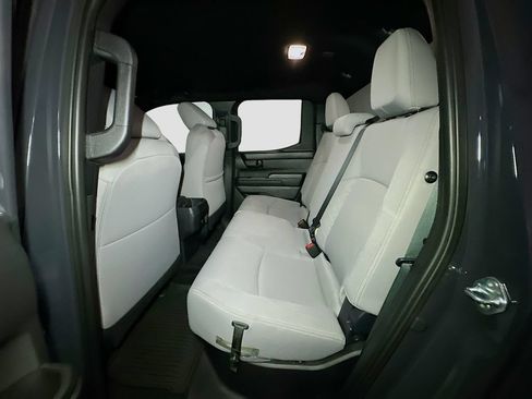Used 2025 Toyota Tacoma SR5 AWD/4WD image 29