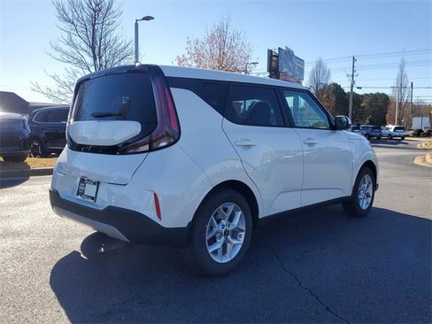 New 2025 Kia Soul LX image 4