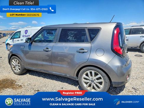 Used 2018 Kia Soul + FWD image 3