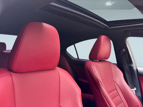 Used 2021 Lexus IS 350 F Sport RWD image 24