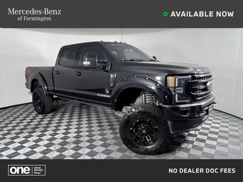 Used 2022 Ford F250 Lariat w/ Black Appearance Package AWD/4WD image 1