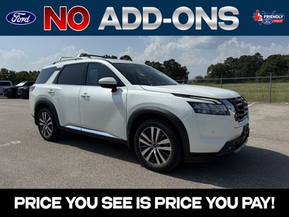 Used 2022 Nissan Pathfinder Platinum w/ Cargo Package