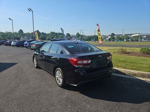 Used 2018 Subaru Impreza 2.0i Premium AWD/4WD image 2