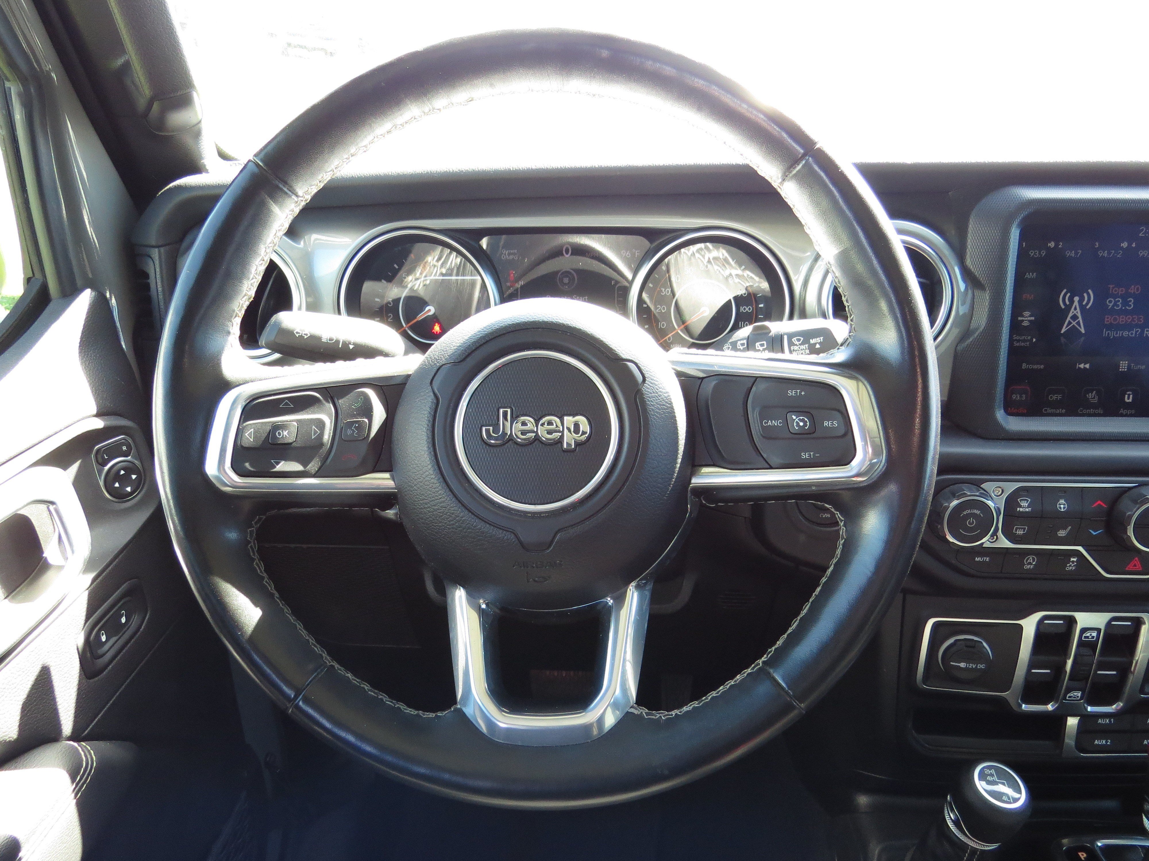 Used 2023 Jeep Wrangler Unlimited Sahara w/ Dual Top Group AWD/4WD image 15