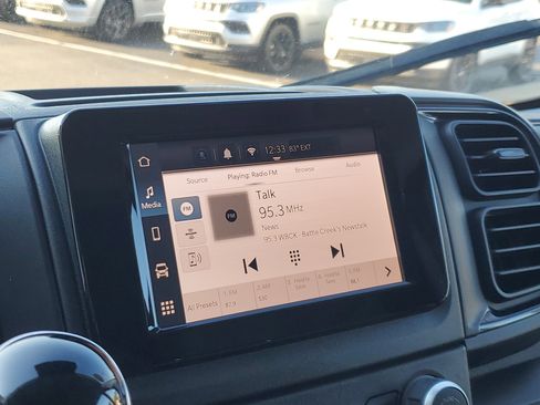 Used 2025 RAM ProMaster 2500 w/ Convenience Group image 13