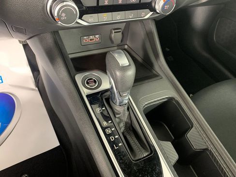 Used 2022 Nissan Sentra SV image 25