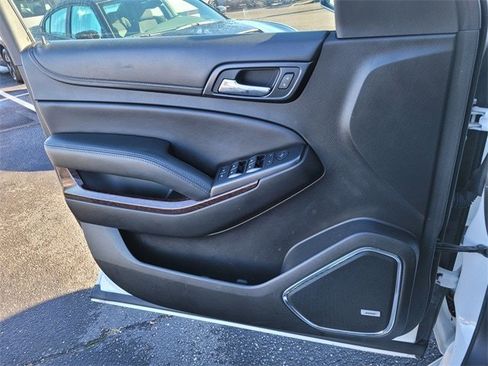 Used 2016 GMC Yukon XL SLE w/ HD Trailering Package image 25