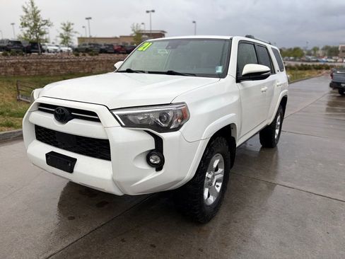 Used 2021 Toyota 4Runner SR5 Premium AWD/4WD image 3
