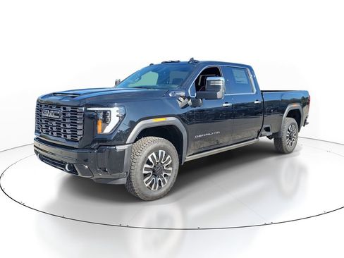 New 2025 GMC Sierra 3500 Denali Ultimate AWD/4WD image 2