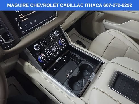 Used 2023 GMC Yukon XL Denali AWD/4WD image 28