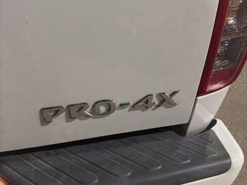 Used 2020 Nissan Frontier PRO-4X w/ Pro-4x Utility Package image 14