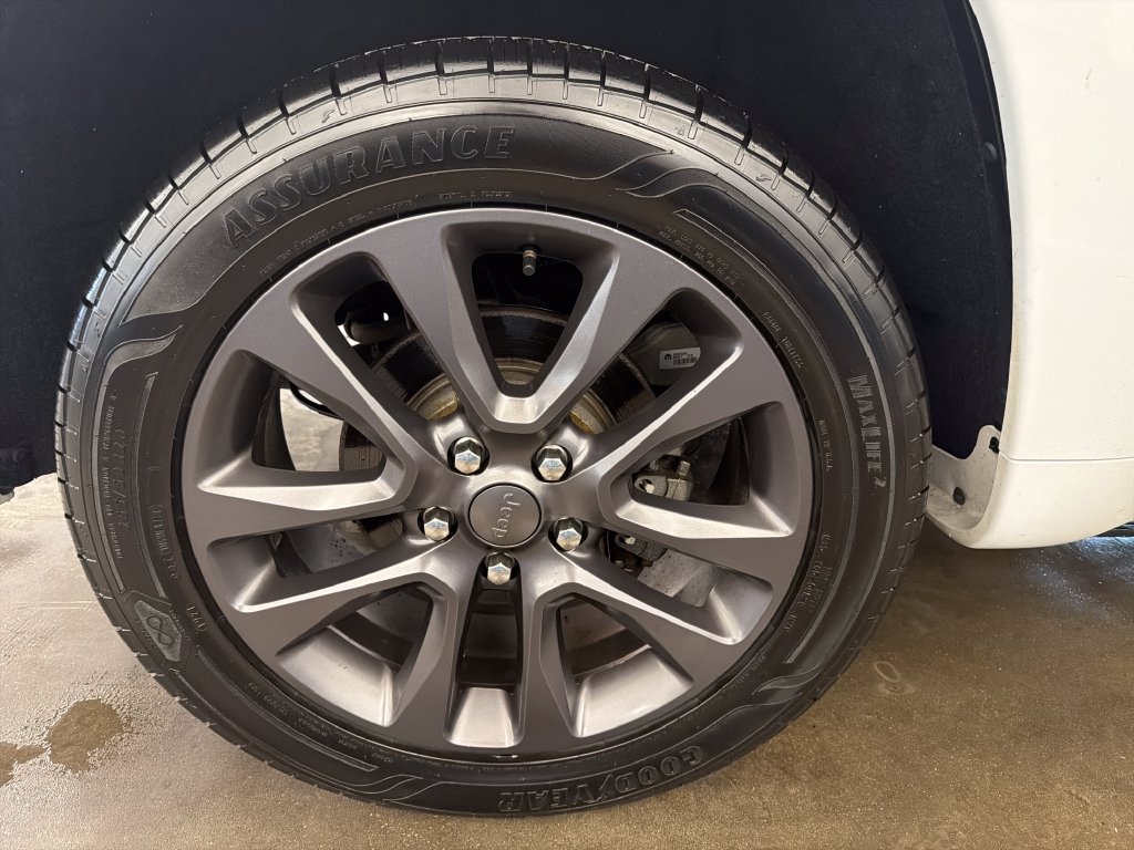 Used 2019 Jeep Grand Cherokee High Altitude AWD/4WD image 23