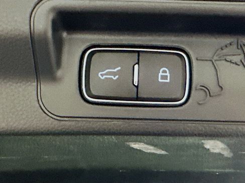 Used 2023 Ford Explorer XLT w/ Equipment Group 202A image 29