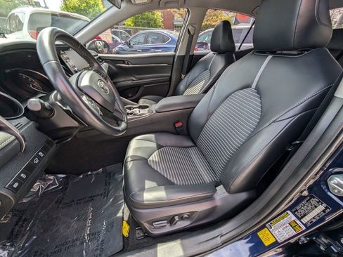 Used 2021 Toyota Camry SE image 15