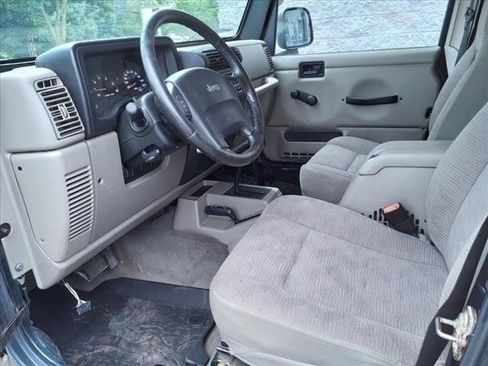 Used 2005 Jeep Wrangler Rubicon image 9