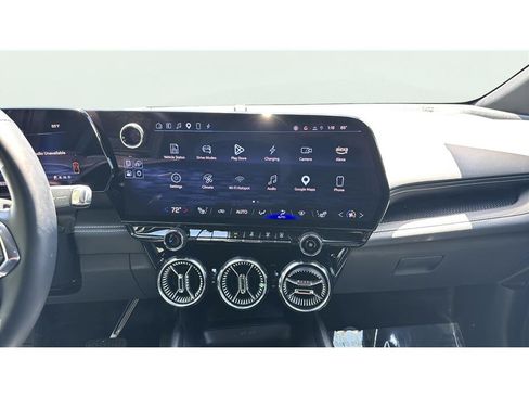 Used 2024 Chevrolet Blazer EV LT AWD/4WD image 23