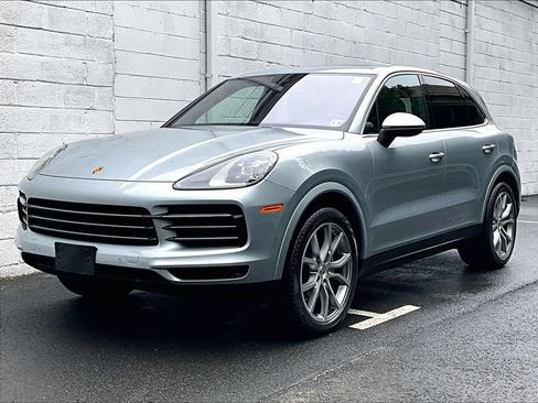 Certified 2022 Porsche Cayenne AWD/4WD image 1