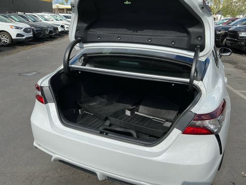 Used 2022 Toyota Camry SE FWD image 26