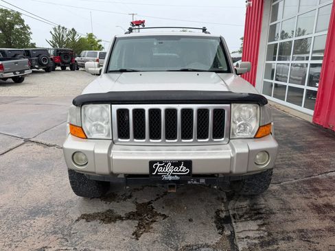 Used 2007 Jeep Commander Overland AWD/4WD image 3