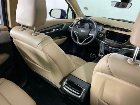 Used 2024 Cadillac XT6 Sport w/ Platinum Package image 29