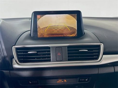 Used 2017 MAZDA MAZDA3 Touring image 20