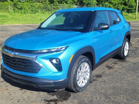 New 2026 Chevrolet TrailBlazer LS w/ LS Convenience Package FWD image 5