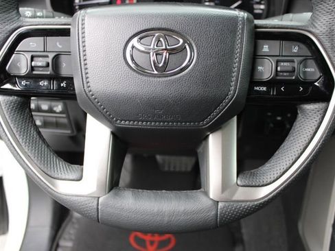 Used 2023 Toyota Tundra Limited AWD/4WD image 12