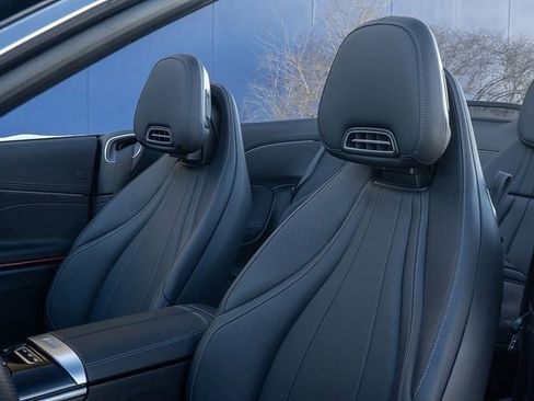 Used 2024 Mercedes-Benz CLE 450 4MATIC Cabriolet image 14