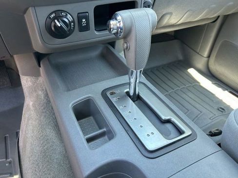 Used 2018 Nissan Frontier SV AWD/4WD image 25
