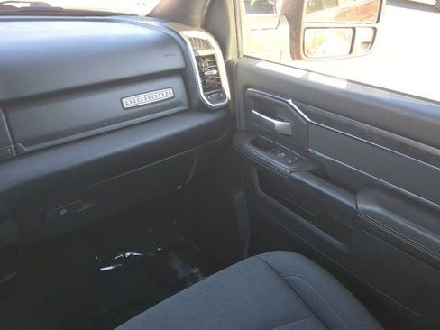Used 2024 RAM 2500 Big Horn w/ Night Edition image 17