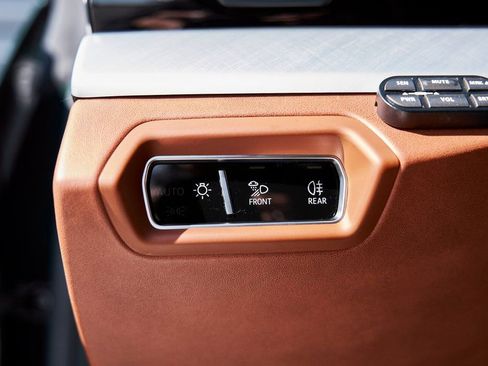 Used 2023 Lamborghini Urus S image 59