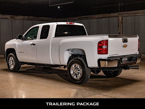 Used 2009 Chevrolet Silverado 2500 LT w/ Interior Plus Package RWD image 6